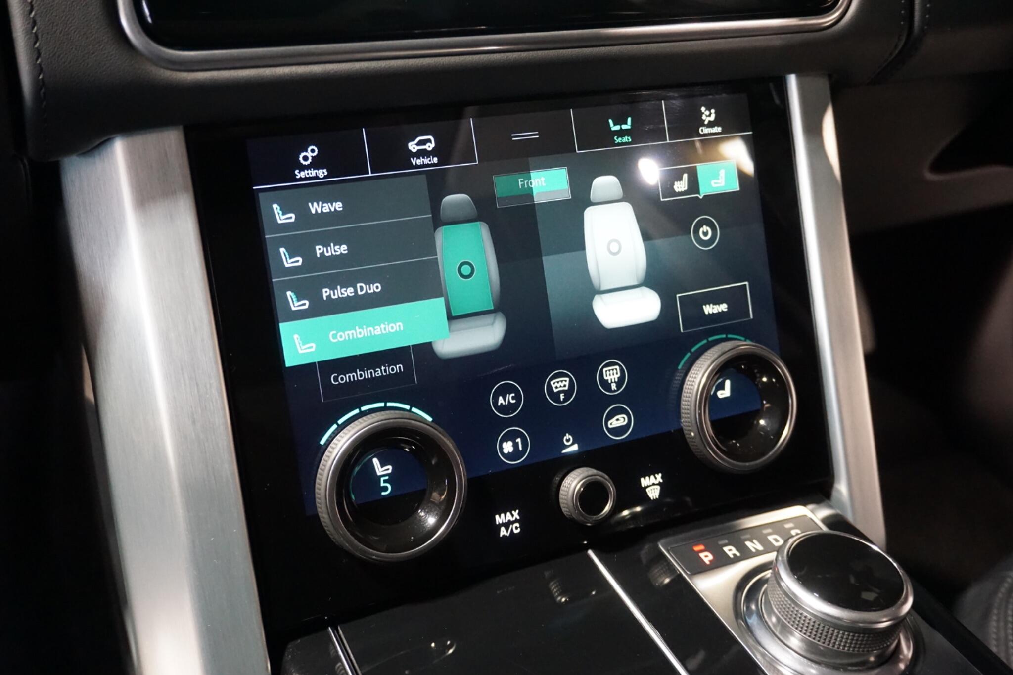 Land Rover Range Rover 2.0 P400e 13.1kWh Autobiography SUV 5dr Petrol Plug-in Hybrid Auto 4WD Euro 6 (s/s) (404 ps)